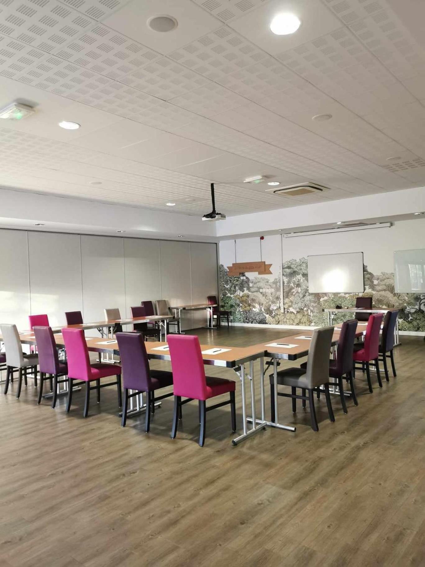 Hotel Ibis Styles Montargis Arboria Pannes  Ngoại thất bức ảnh